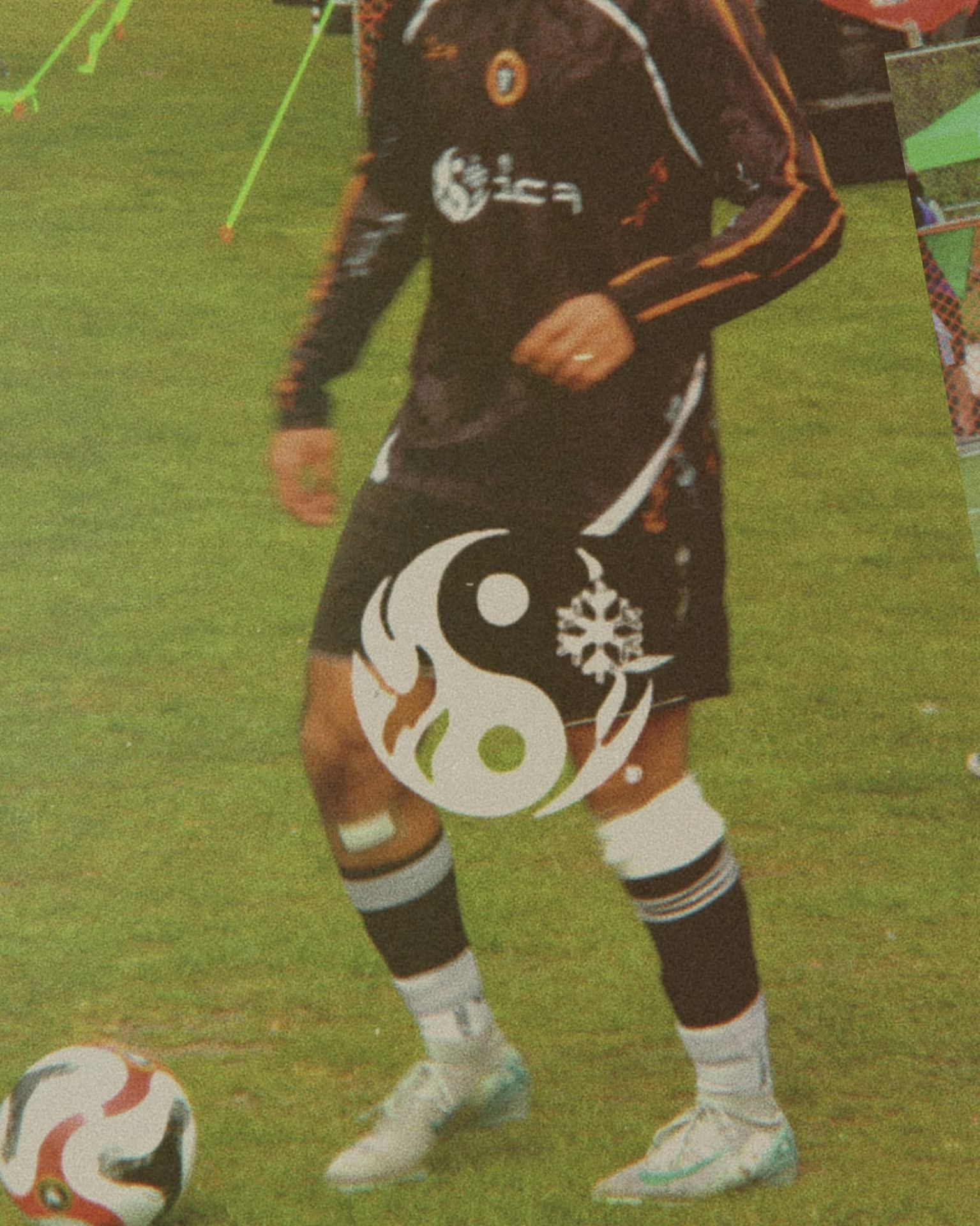 Yin & yang on the pitch